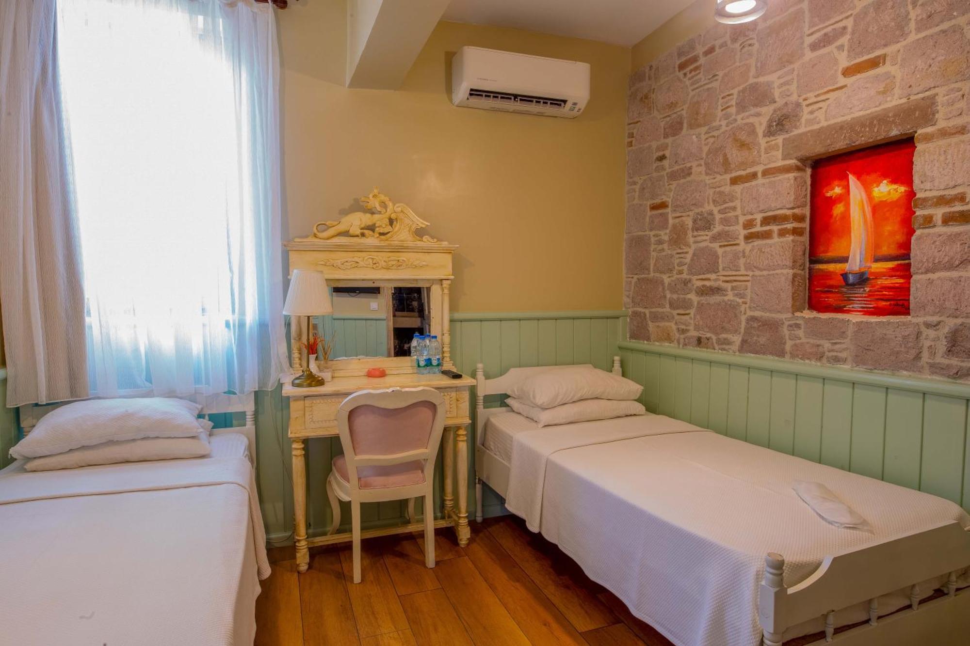 Cunda Mor Limon Otel Ayvalı Dış mekan fotoğraf