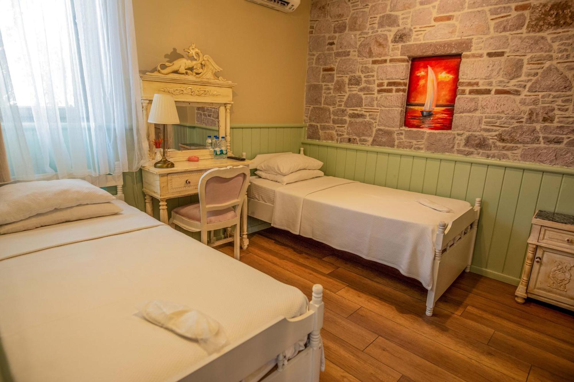 Cunda Mor Limon Otel Ayvalı Dış mekan fotoğraf