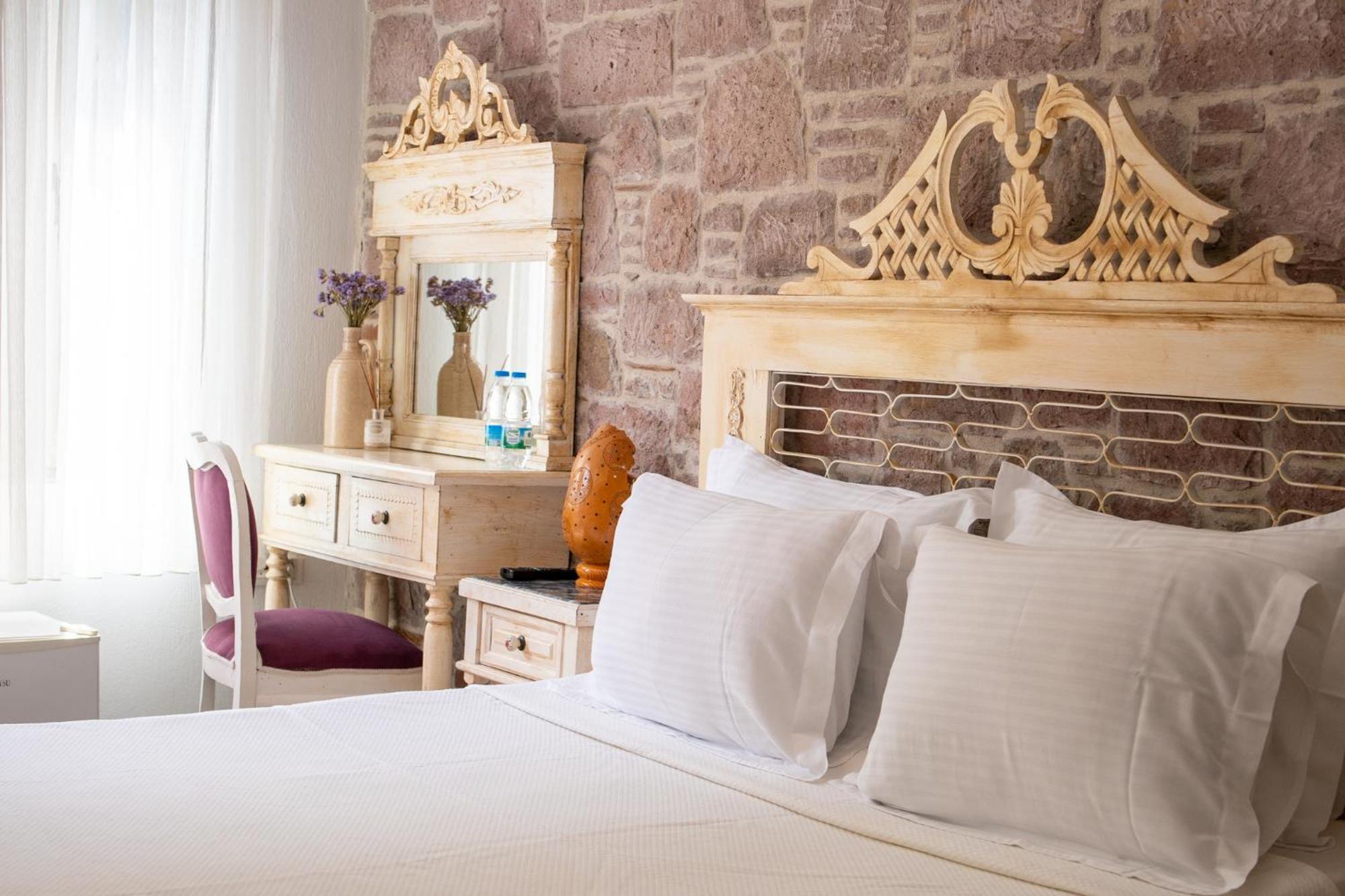 Cunda Mor Limon Otel Ayvalı Dış mekan fotoğraf