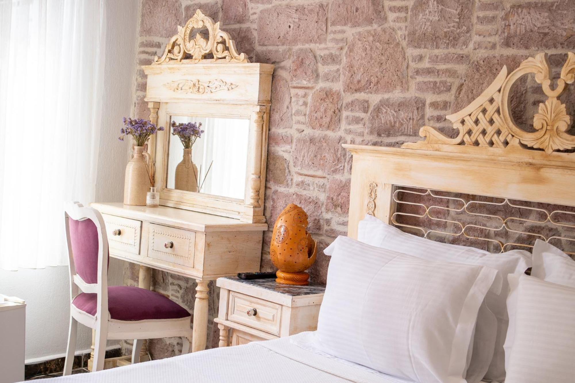Cunda Mor Limon Otel Ayvalı Dış mekan fotoğraf